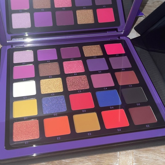 Anastasia Beverly Hills Norvina Palette Vol. 1 - Picture 4 of 7